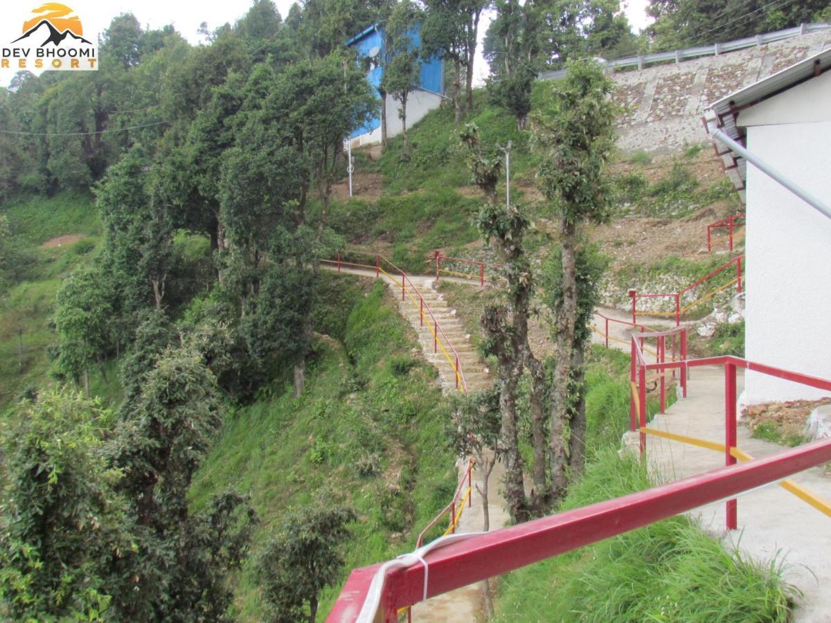 Dev Bhoomi Resort Kanatal Bagian luar foto